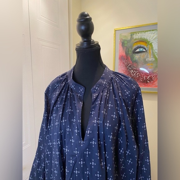 H&M NWOT sheer printed - hemmed longer  back, blue background white print - Picture 8 of 13